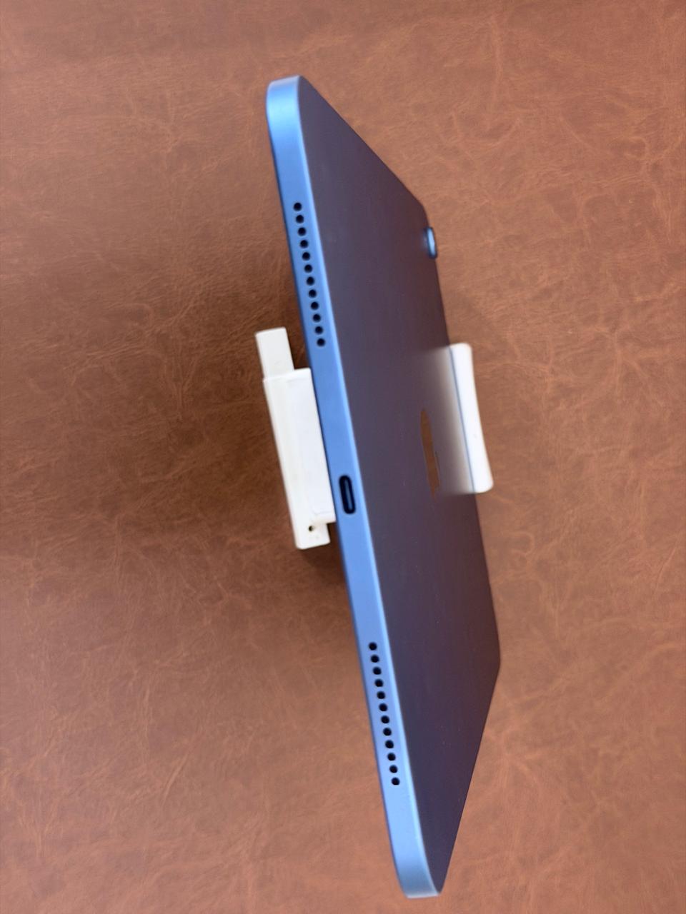 iPad A16 11th gen 128gb with (AppleCare +)