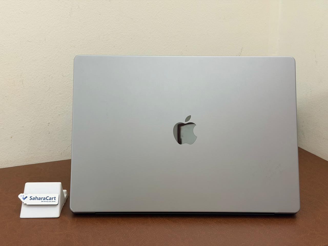 Mac book Pro M1 16 inch 16gb/512