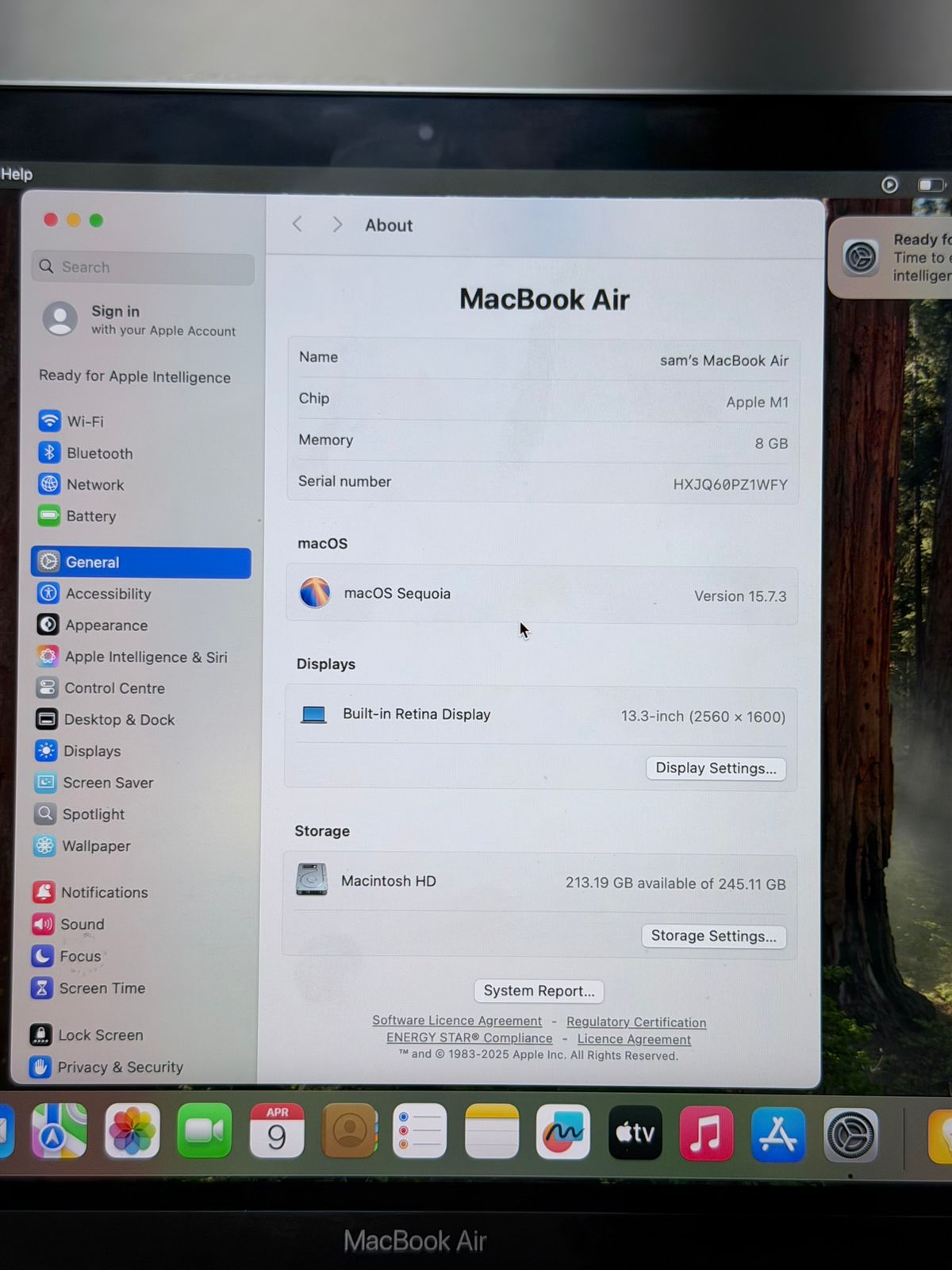 Mac book Air M1 8/256gb 7 days old