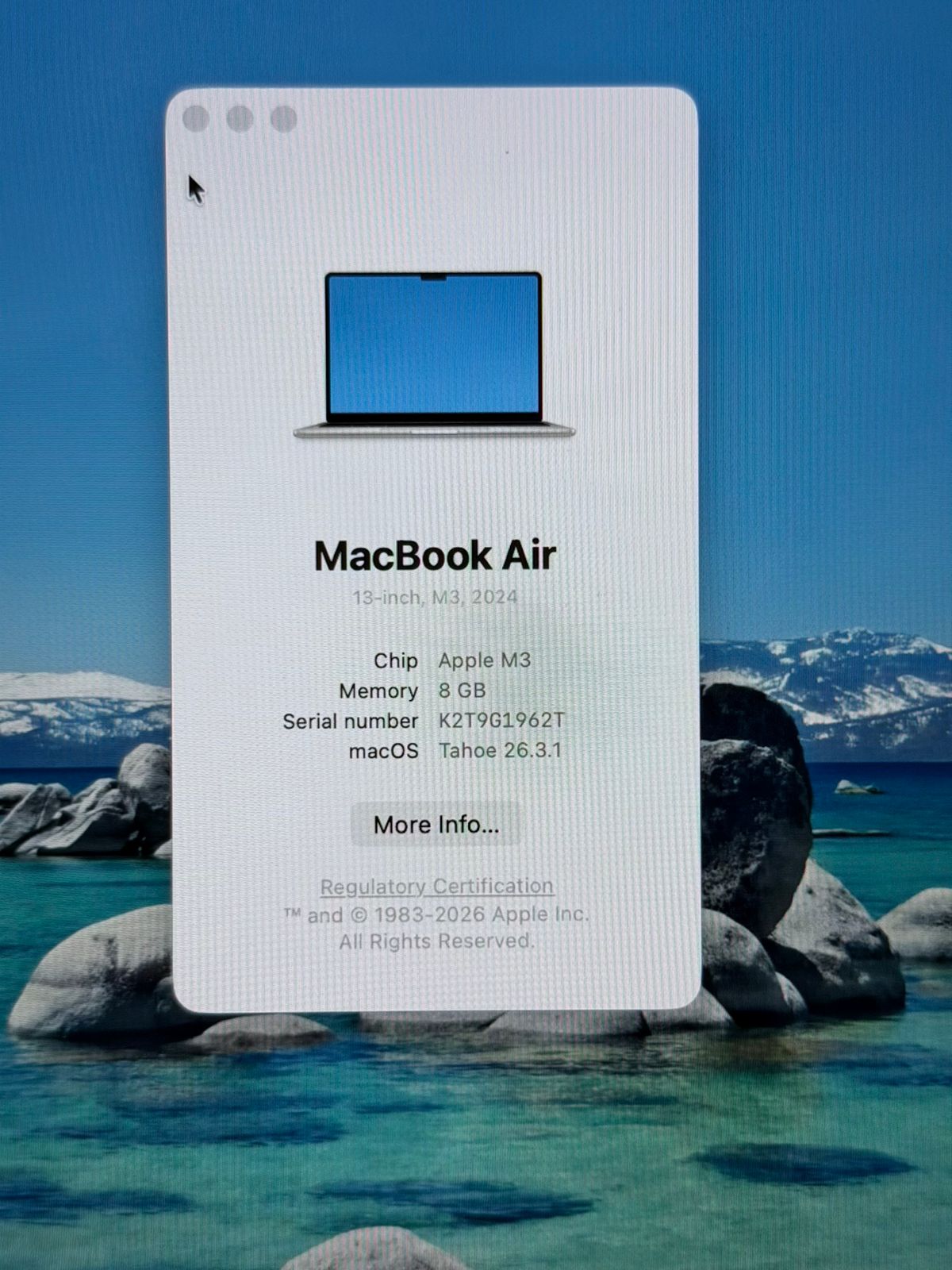 Mac book Air M3 Chip 13 inch 8/256gb