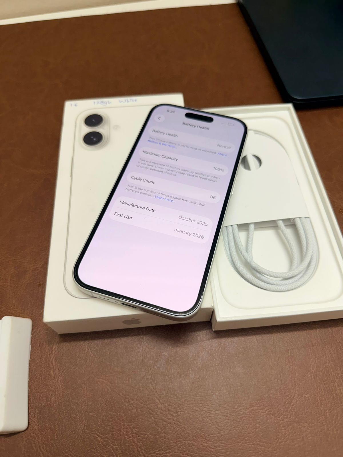 iPhone 16 128gb 4 months old