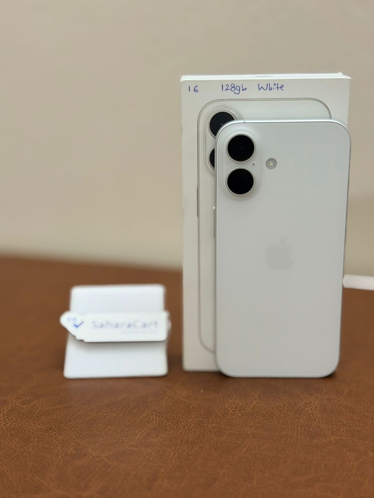 iPhone 16 128gb 4 months old