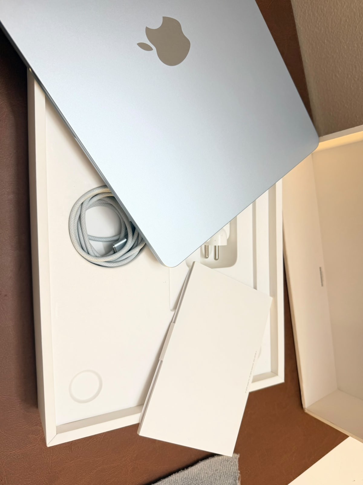 Macbook Air M4 16/256gb Just 4 months old