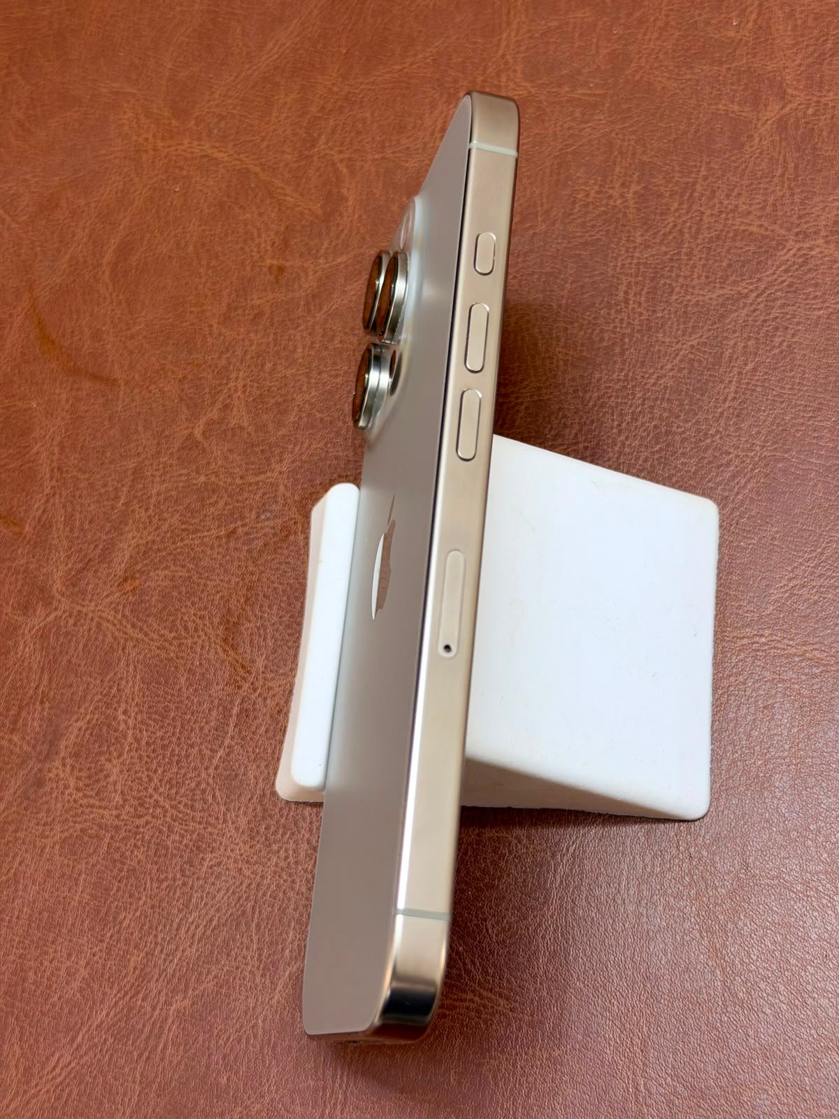 iPhone 16 pro full kit