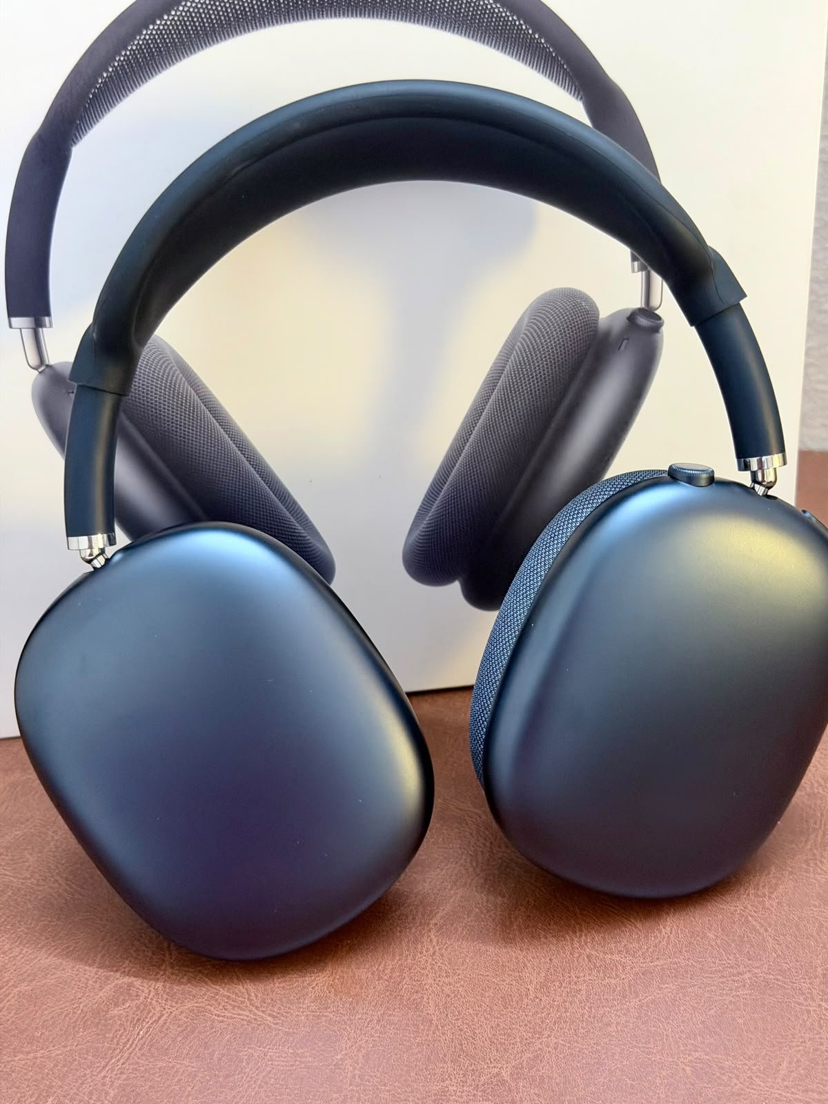 Airpods max 2 Just months old