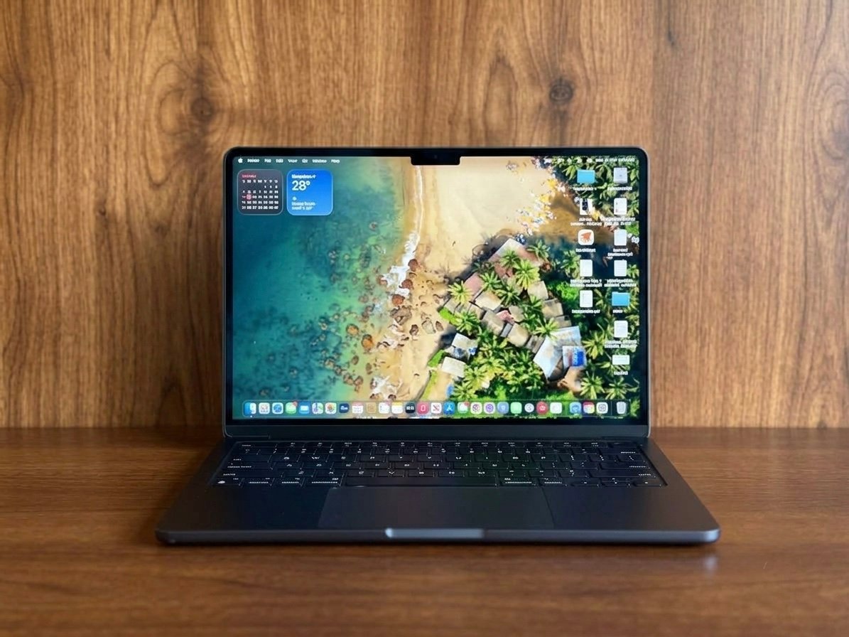 Mac book Air M2 -8/256gb 13 inch
